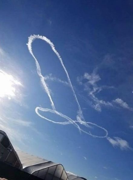 Sky-Penis.jpg